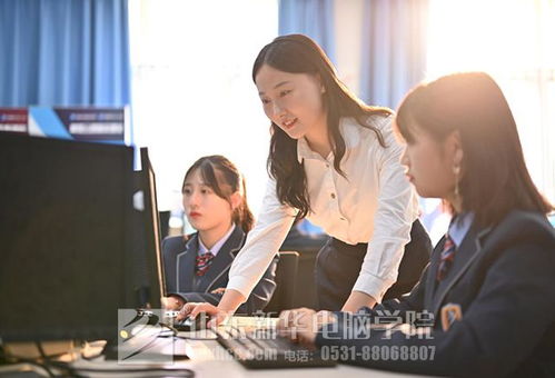 人工智能應(yīng)用軟件開發(fā) 就業(yè)前景與未來趨勢深度解析